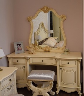 Туалетный стол + Зеркало Мона Лиза (крем) в Копейске - kopejsk.mebel-74.com | фото